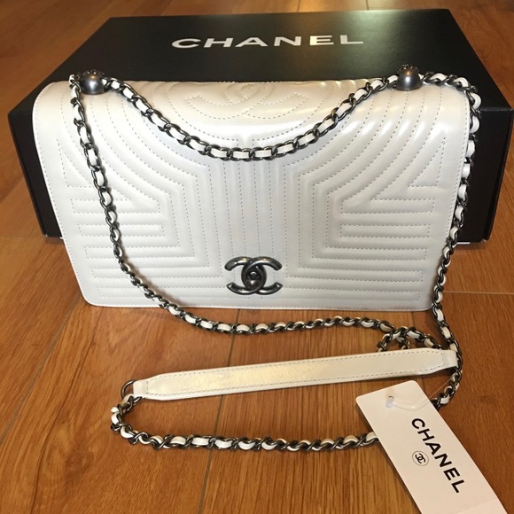 Limited edition Chanel Crossbody - Picture 1 of 1